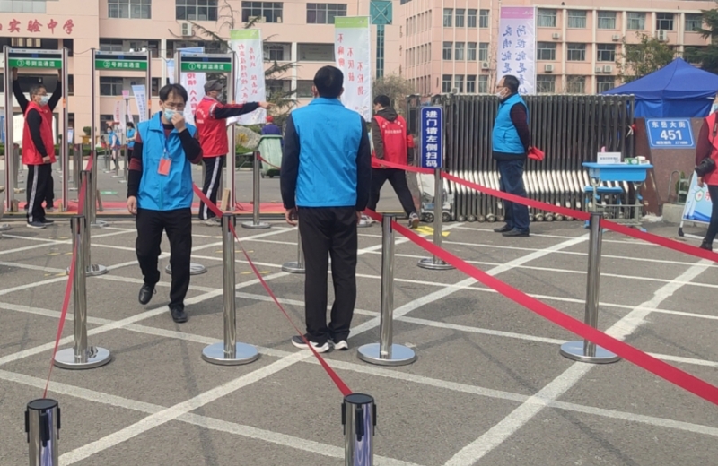 尊龙凯时测温安检门助力校院开学企业复工